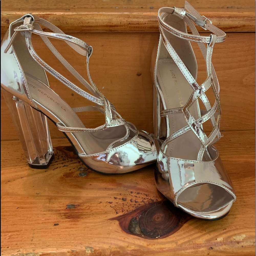 Silver metallic open toe heels